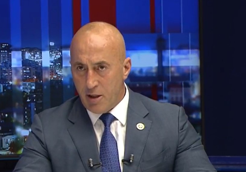 Ramush Haradinaj: Kurti e ka momentin e fundit të kalojë në anën e duhur, kjo është thirrja ime e fundit për të.l