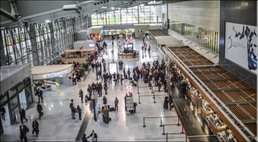 Zhduket mërgimtari nga Zvicra pasi zbriti në aeroportin “Adem Jashari”