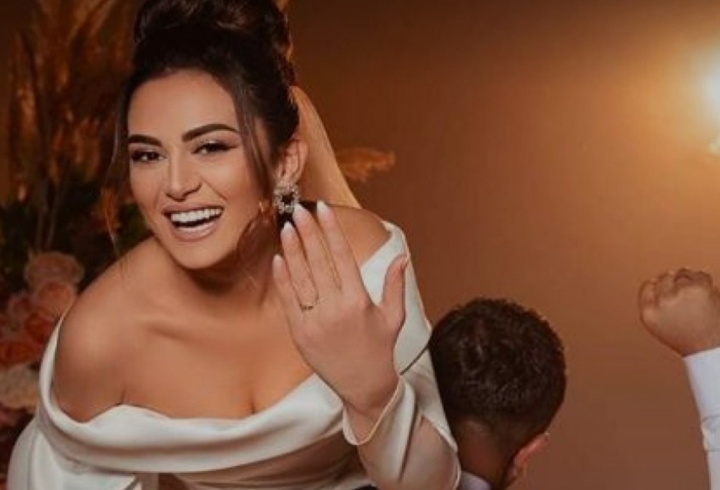 Albina Kelmendi shkruan fjalët më të ëmbëla për burrin e saj pas