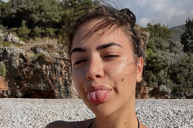 Sara është ‘tranu’ krejt pas ndarjes nga Ledri, shfaqet në Instagram komplet e zhveshur
