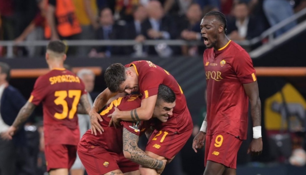 Roma mbyll pjesën e parë me një gol epërsi ndaj Sevillas