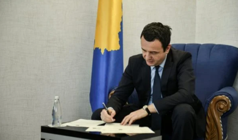 “Kurti ka opozitë serioze në mesin e aleatëve, ka indikacione se në Kosovë po punohet për ta rrëzuar”