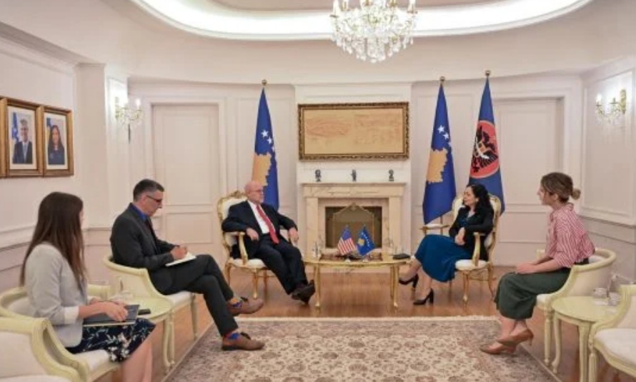 Presidentja Osmani pas takimit me Hovenier: Institucionet tona dhe SHBA ndajmë të njëjtin qëllim për Kosovën