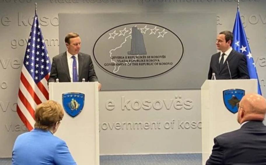 Murphy i bën publike kërkesat amerikane për Kosovën e Serbinë