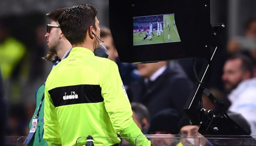 UEFA do të reagojë me VAR, pas skandalit ndaj Italisë