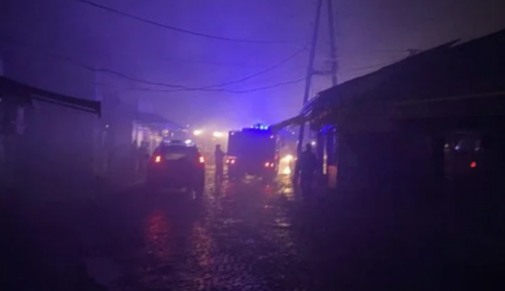 Detaje nga Policia rreth zjarrit tek Tregu i Gjelbër në Prishtinë