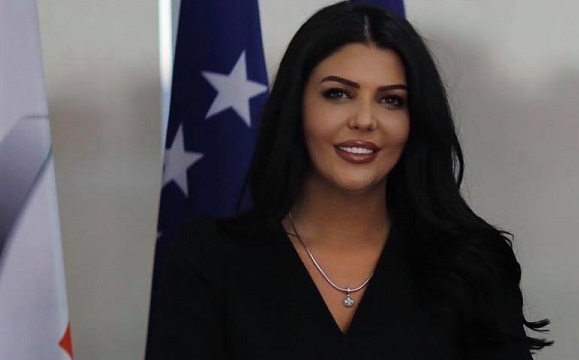 pergjimet-kusari-lila-simiq,-krasniqi:-kurti-ka-punuar-ne-te-miren-e-serbeve,-mimoza-direktivat-i-merr-nga-ai