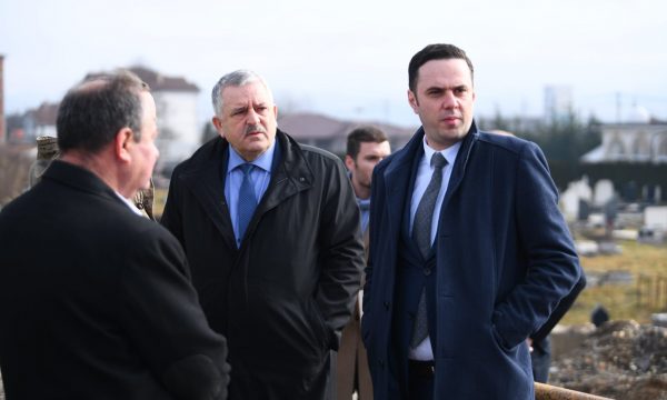 “ne-letanc-zgjedhjet-u-mbajten-fshehur”,-veliu-ngre-dyshime-per-manipulime,-gishtin-e-con-nga-“ushtria-e-dokut”
