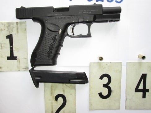Konfiskohet një armë në një aheng familjar në Skenderaj