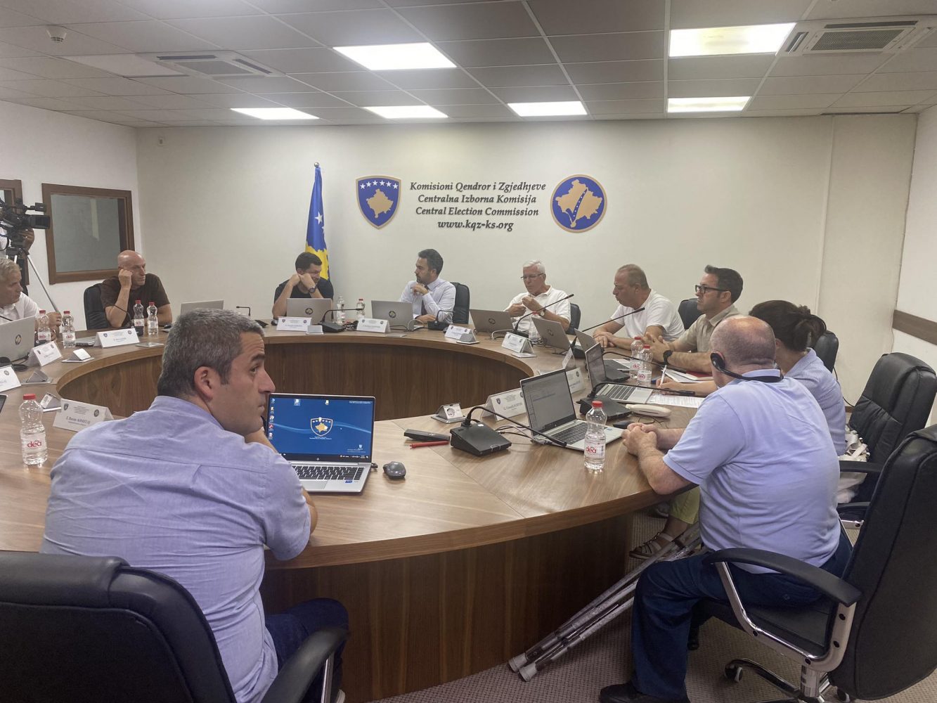 hoti:-kosova-kurre-nuk-ka-qene-me-keq,-57%-e-qytetareve-duan-te-emigrojne