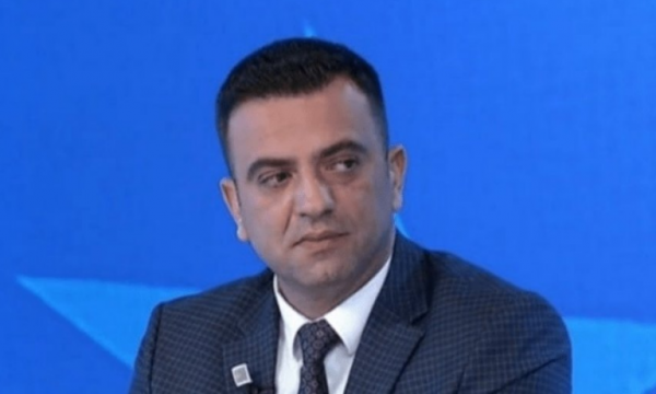 analisti-pozhari-‘nxehet’-me-opoziten:-ua-kisha-ndalu-qe-te-flasin-per-dialogun!