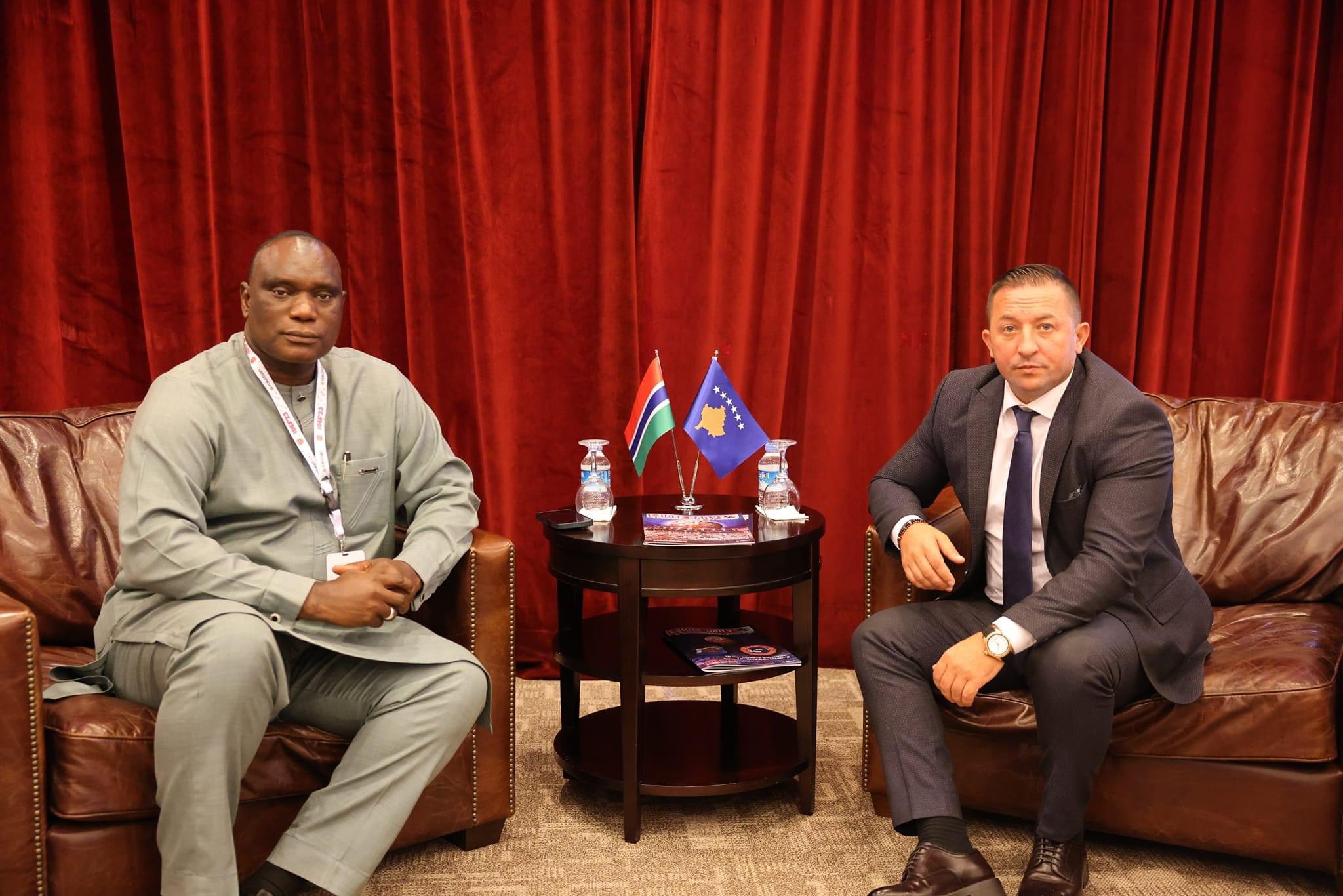 kosova-dhe-gambia-diskutojne-per-bashkepunim-ne-fushen-e-mbrojtjes