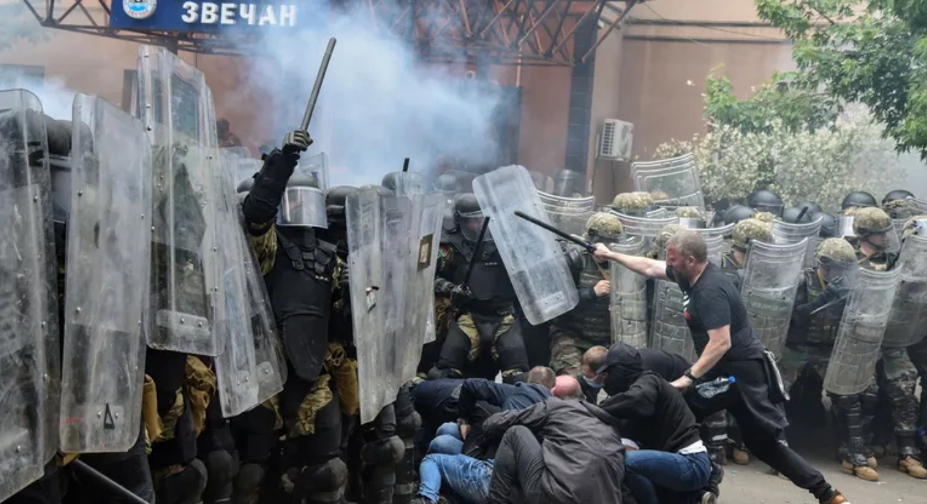 analistet:-doreheqja-e-kryetareve-aktual,-opsioni-me-i-lehte-per-zgjedhje