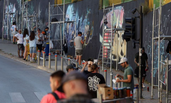 reuters-per-prishtinen:-kryeqyteti-i-betonit-po-perpiqet-te-behet-me-terheqes-me-grafite