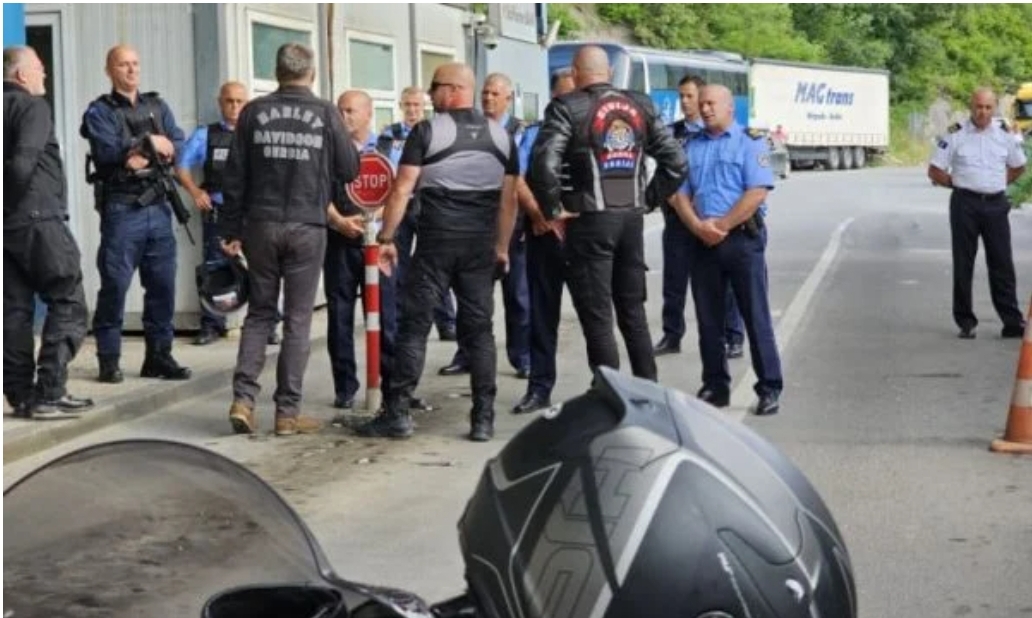 Motoçiklistët serbë s’lejohen të futen në Kosovë, Elshani: Së shpejti largojmë edhe njësitet policore nga Jarinja