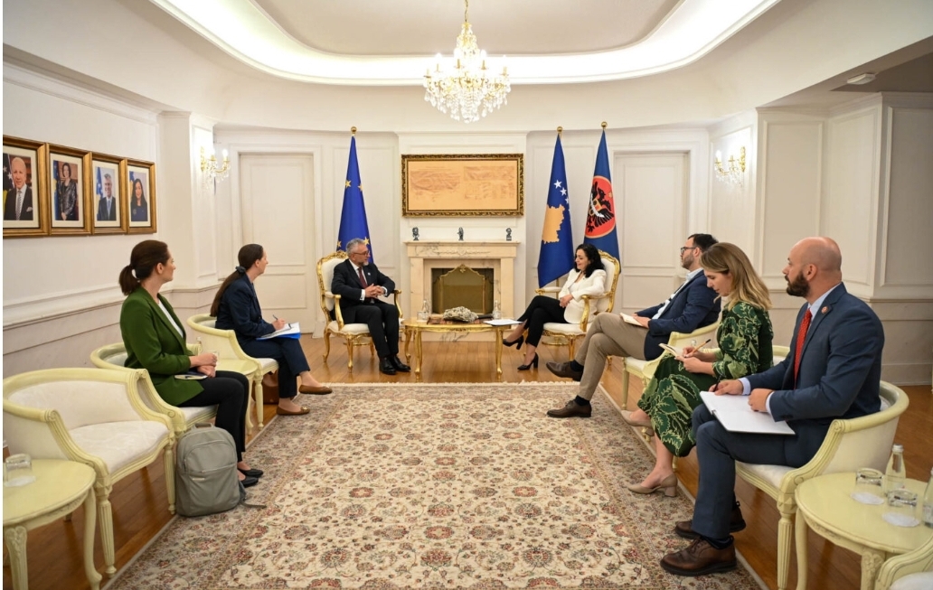 Osmani pas takimit me shefin e ri të EULEX: Kosova aspiron integrimin në institucionet euroatlantike
