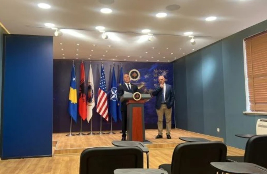 Ramush Haradinaj pas mbledhjes së AAK’së: Diskutuam mundësinë e krijimit të një qeverie të unitetit kombëtar