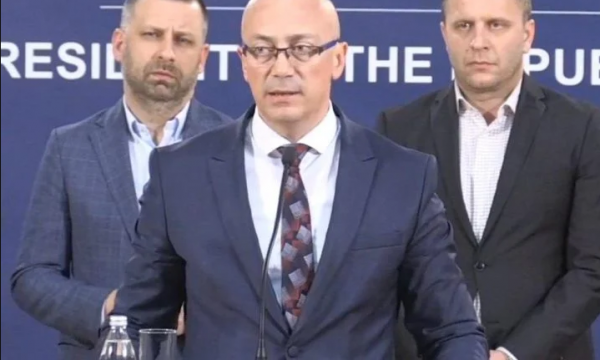 lista-serbe-i-reagon-hovenerit:-politiken-tone-e-vendosim-vete-jo-nga-diktimi-i-shba-se