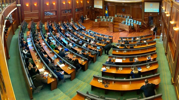 raporti-i-kdi-se-per-kuvendin:-kishte-mungese-kourumi,-deputetet-u-nenshkruan-sa-per-meditje