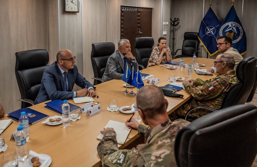 kfor-i,-policia-dhe-eulex-i-diskutojne-per-masat-e-shtensionimit-ne-veri