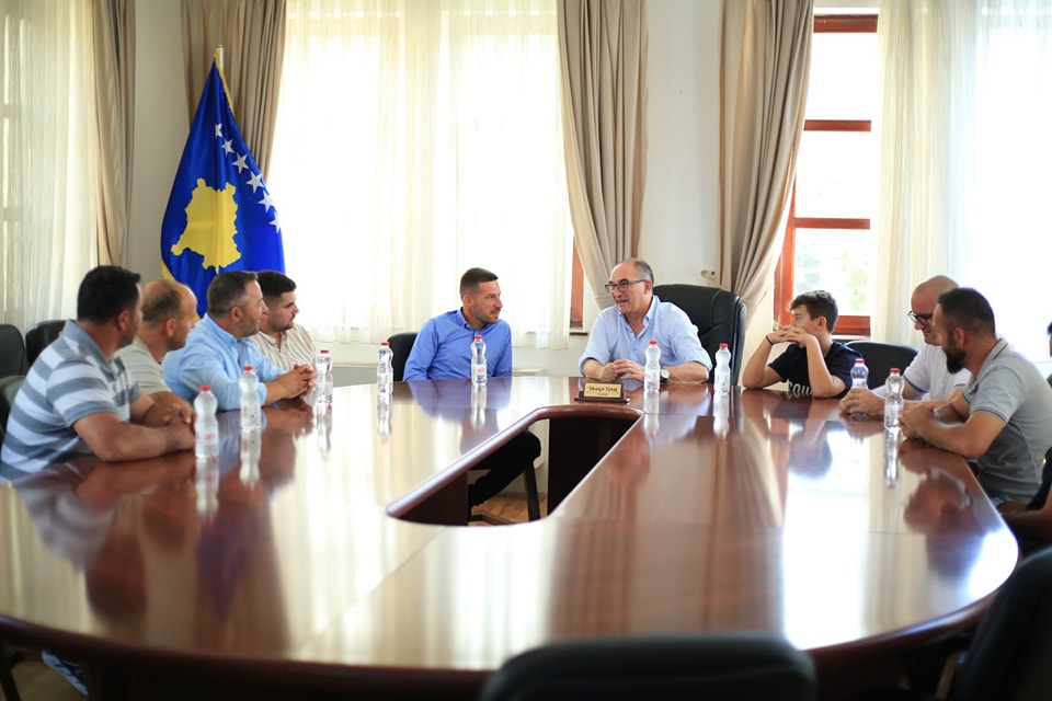 totaj-pret-ne-takim-drejtuesit-e-deges-se-pdk-se-ne-itali