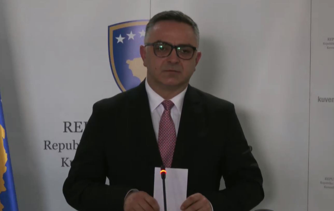 tahiri-per-vendimin-e-kushtetueses-per-ligjin-per-zyrtaret-publike:-logjik-e-demokratik