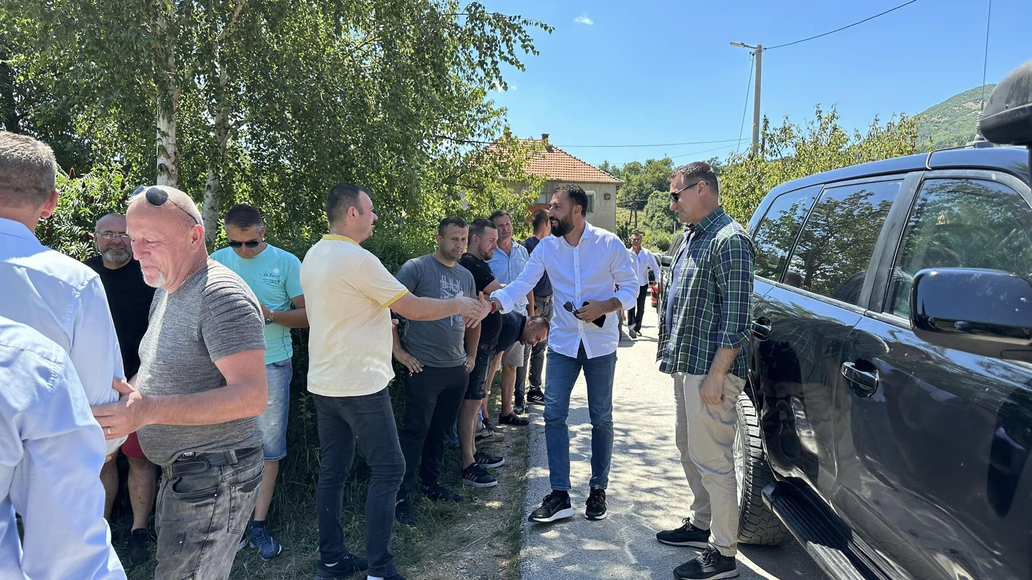 krasniqi-dhe-rashiq-ne-leposaviq,-degjojne-problemet-dhe-kerkesat-e-qytetareve