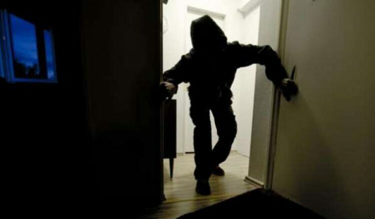 vodhen-shume-te-madhe-parash,-stoli-ari-e-arme,-policia-heton-rastin-ne-peje