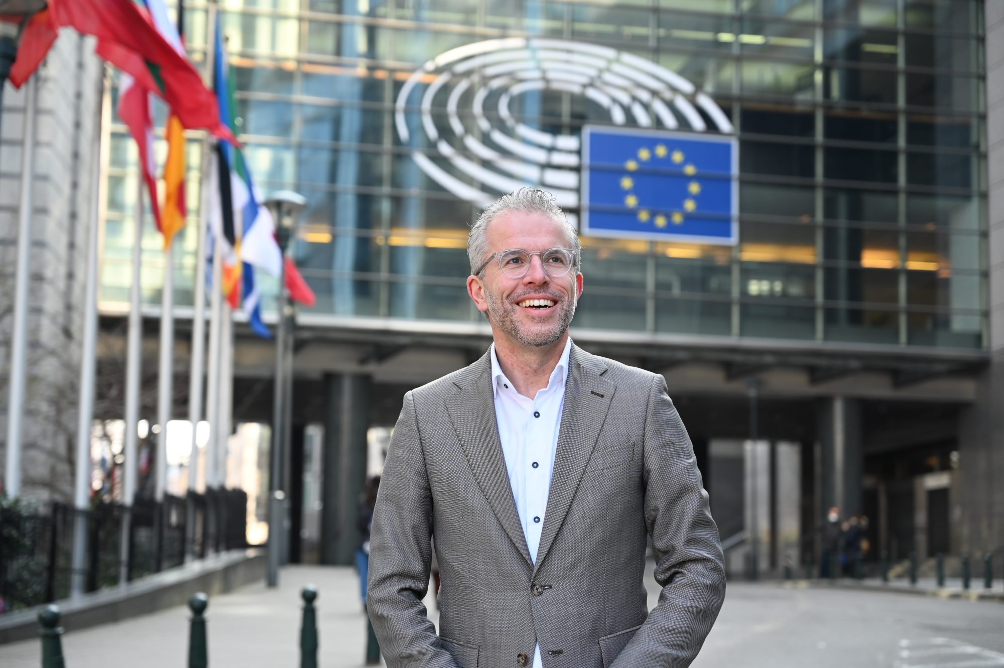 eurodeputeti-holandez:-duhet-dhene-fund-qasjes-se-bute-ndaj-serbise-dhe-vuciqit