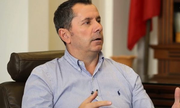 toma-gashi-behet-avokat-i-dukagjin-nikollajt,-i-kerkuar-nga-fbi-dhe-i-perfshire-ne-tragjedine-e-bon-vivant-t