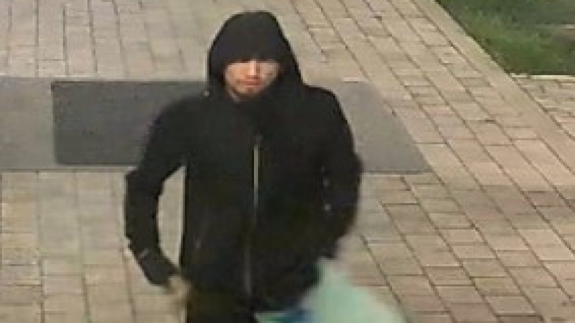 policia-kerkon-bashkepunimin-e-qytetareve-per-identifikimin-dhe-arrestimin-e-nje-te-dyshuari-per-zjarrvenie