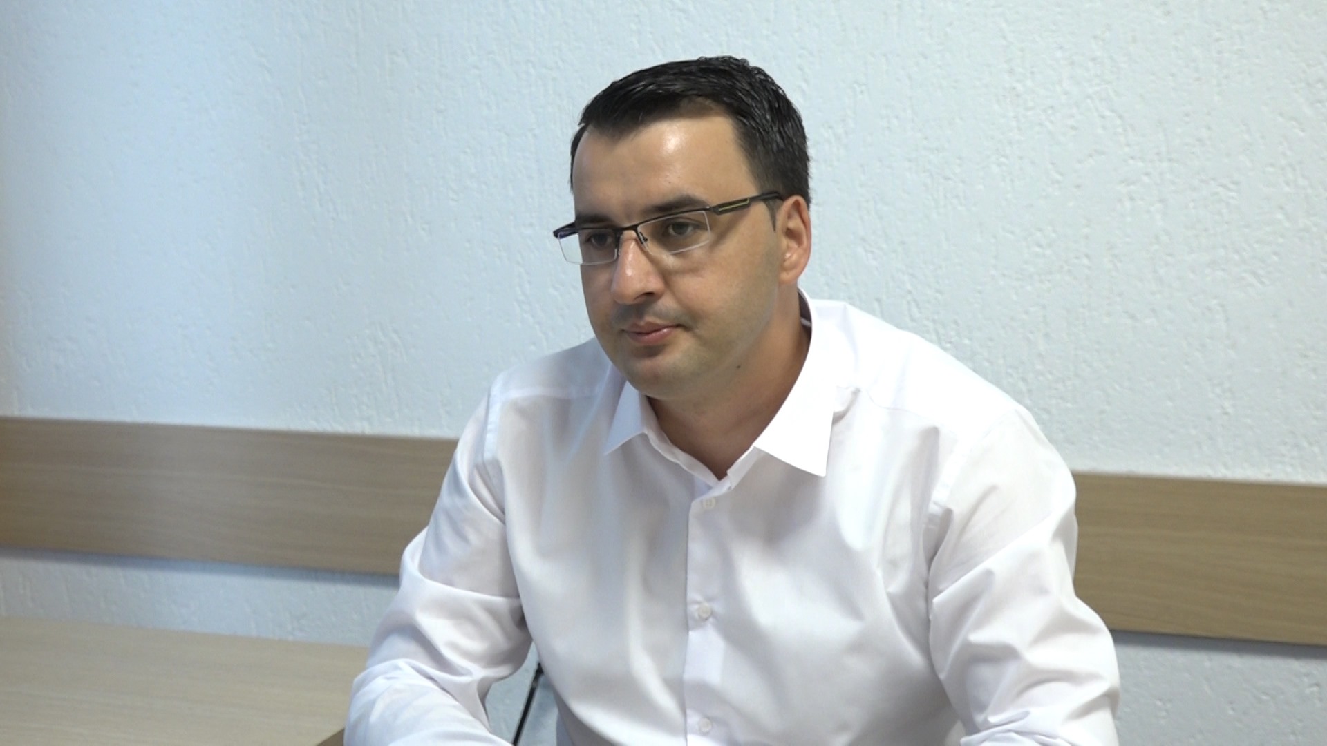 mazreku:-qytetaret-s’kane-nevoje-te-paguajne-me-tatim-ne-prone-per-regjistrim-te-vetures