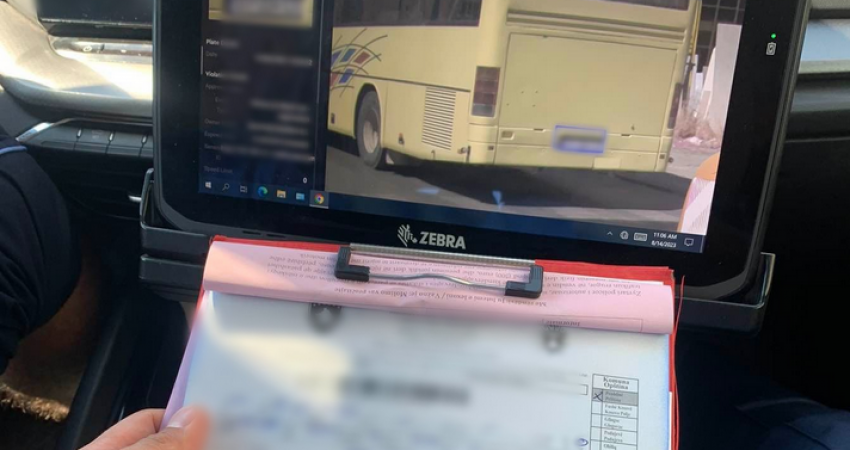 me-pajisje-inteligjente-policia-identifikon-autobusin-pa-regjistrim