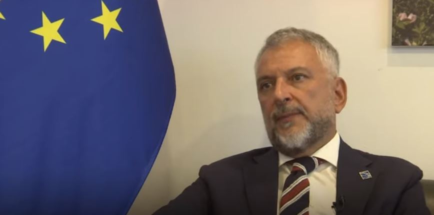 doreheqja-e-tre-policeve-te-rinj-serbe,-reagon-shefi-i-eulex-it