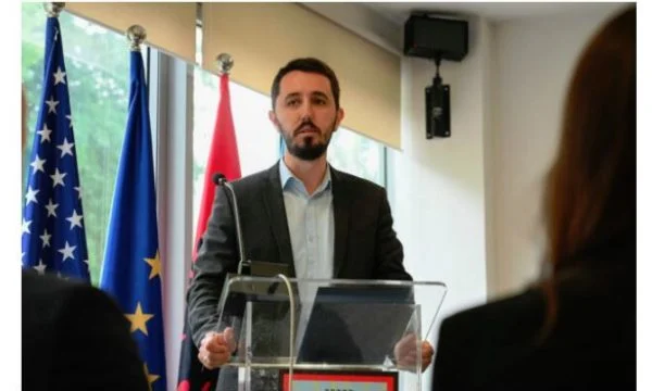 Kryetari i Kamenicës u akuzua se pengoi policët në punë, Prokuroria heq dorë nga ndjekja penale
