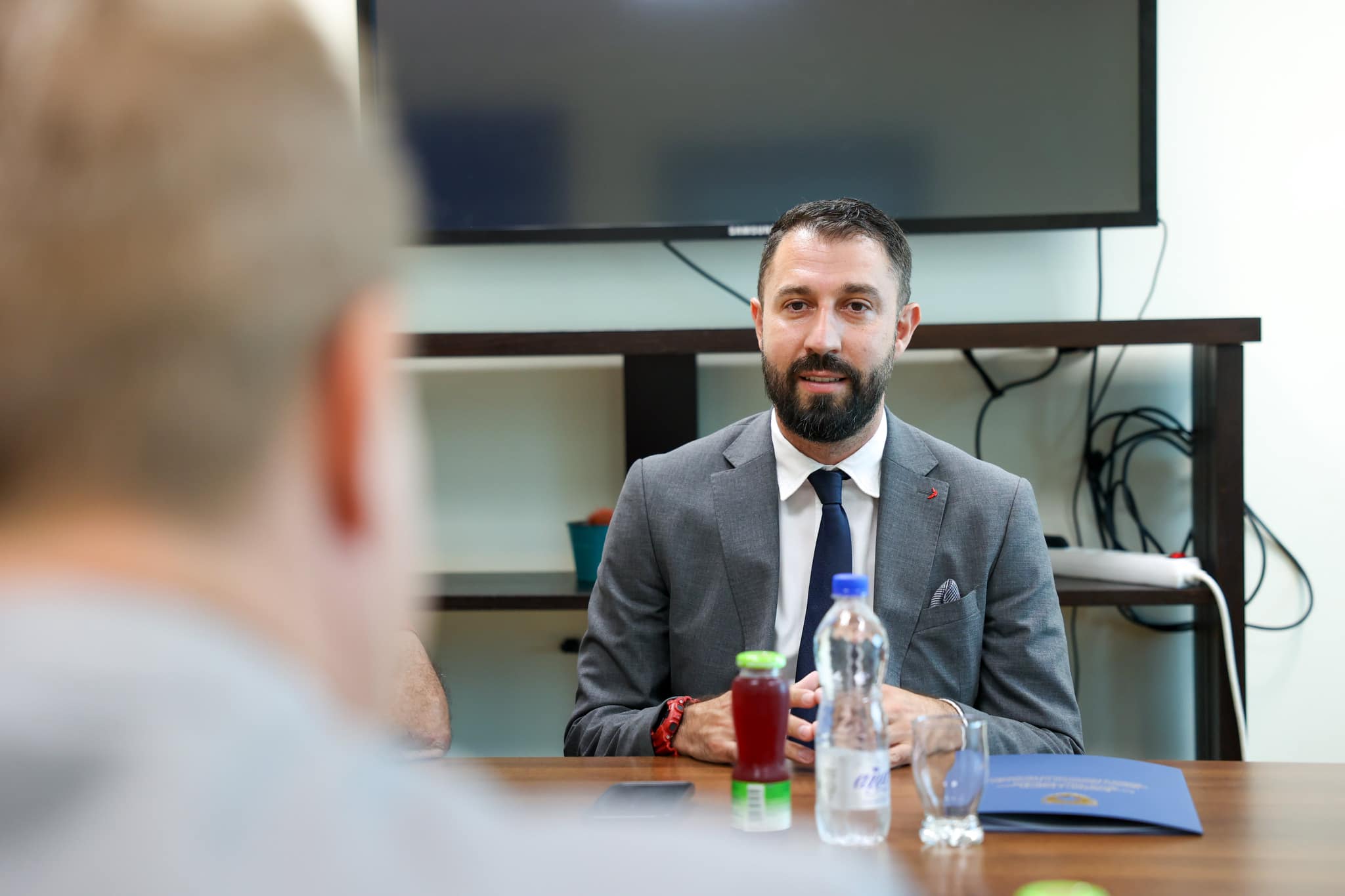 krasniqi:-me-szunyog-diskutuam-per-projektet-e-perbashketa-te-be-se-dhe-mapl-se