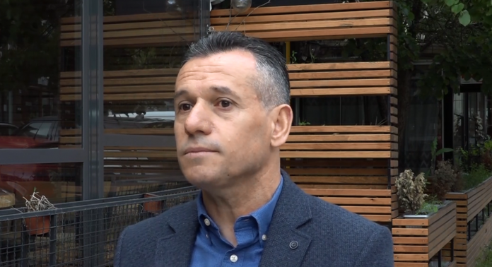 mustafa:-loja-me-tekstet-shkollore-eshte-atak-ndaj-prinderve