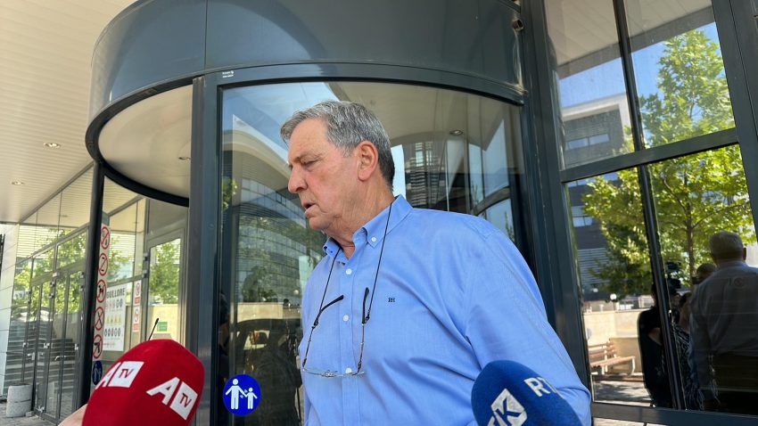 avokati-i-ridvan-muharremit:-52-tone-grure-u-zhduken-ne-durres,-pergjegjese-eshte-mint-i