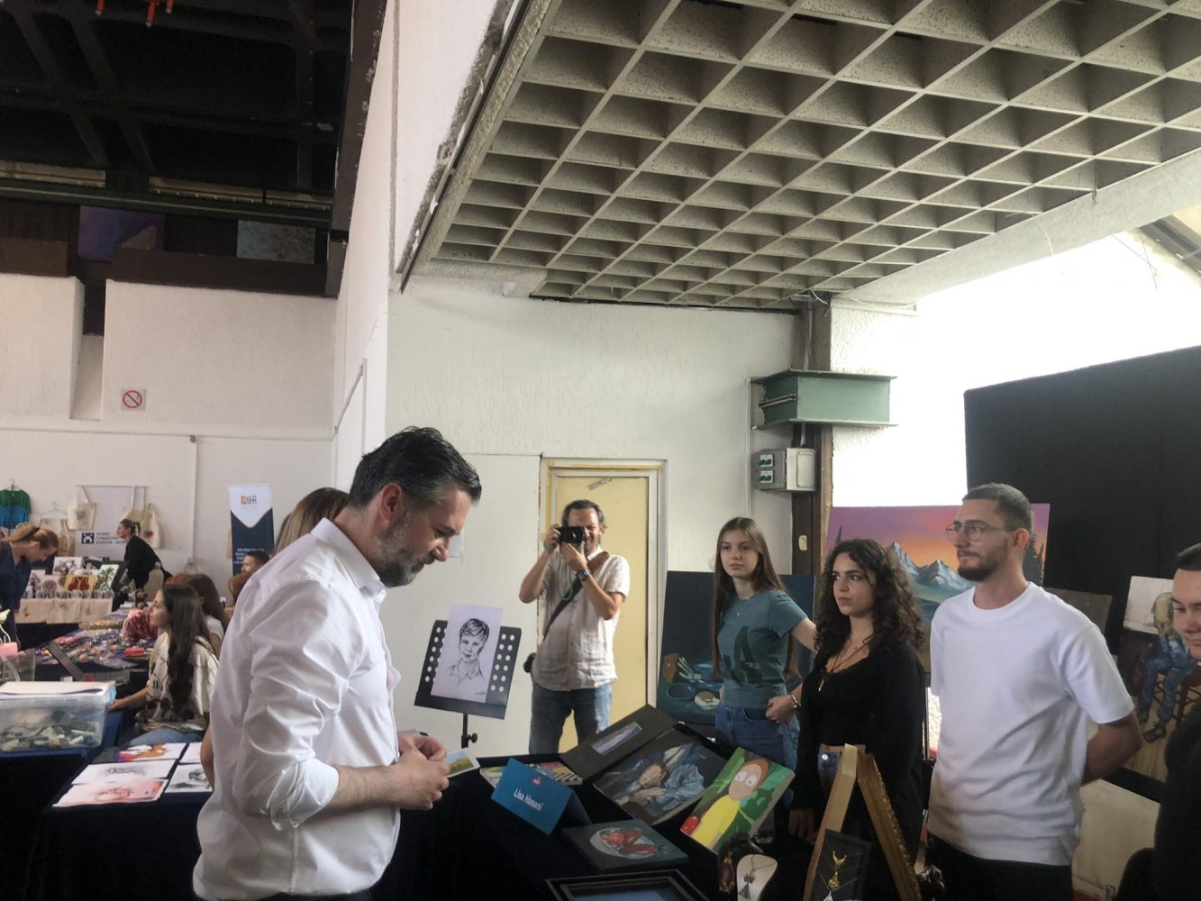 hapet-“panairi-i-rinise”,-ceku-thote-se-po-hartohen-politika-qe-kosova-te-behet-vend-atraktiv-per-te-rinjte