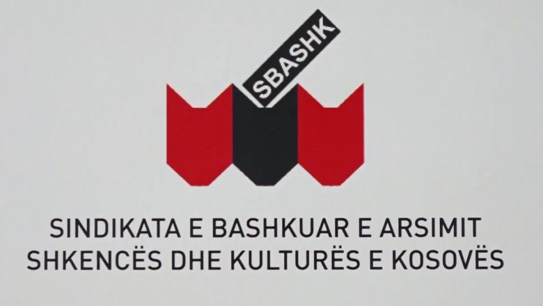 Përfaqësuesi ligjor i SBASHK-ut: Çmimet e librave, nuk përkojnë me zotimet e MASHTI-t