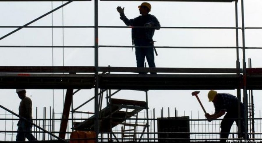 18-vdekje-per-shtate-muaj-ne-vendin-e-punes,-kmdlnj:-ndertimtaria-–-sektori-qe-po-rrezikon-me-se-shumti-jeten-e-punetoreve