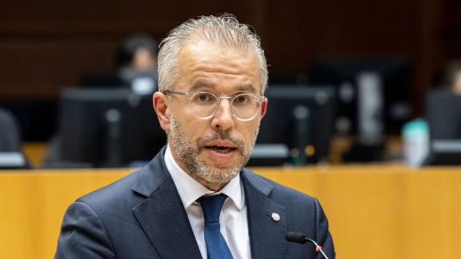 eurodeputeti-holandez:-s’kemi-marre-asnje-sinjal-se-vizat-per-kosoven-jane-ne-rrezik