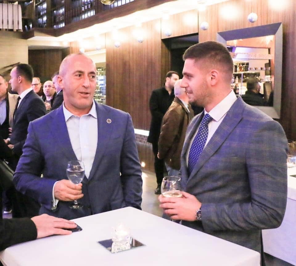 zedhenesi-i-aak-se,-dimal-bashes:-a-erdh-gruri-dhe-vaji,-te-kujt-jane-ekstazite-lv?