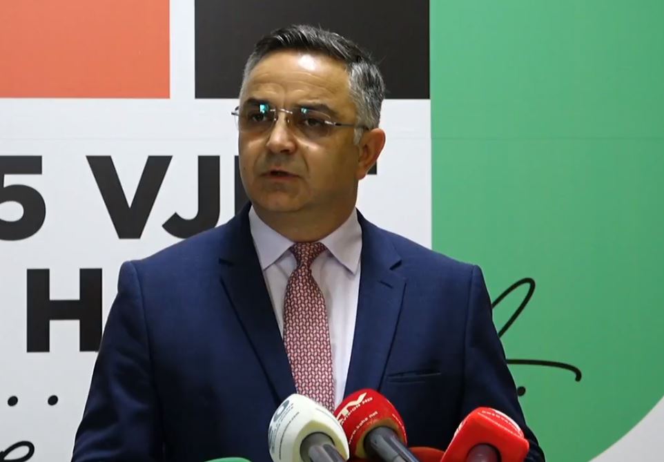 tahiri:-kjo-qeveri-po-e-dergon-vendin-ne-humnere