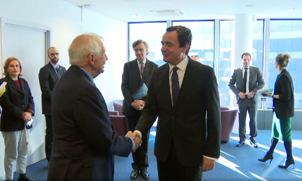 Kurti dhe Vuçiç takohen me 14 shtator në Bruksel, njofton Borrell