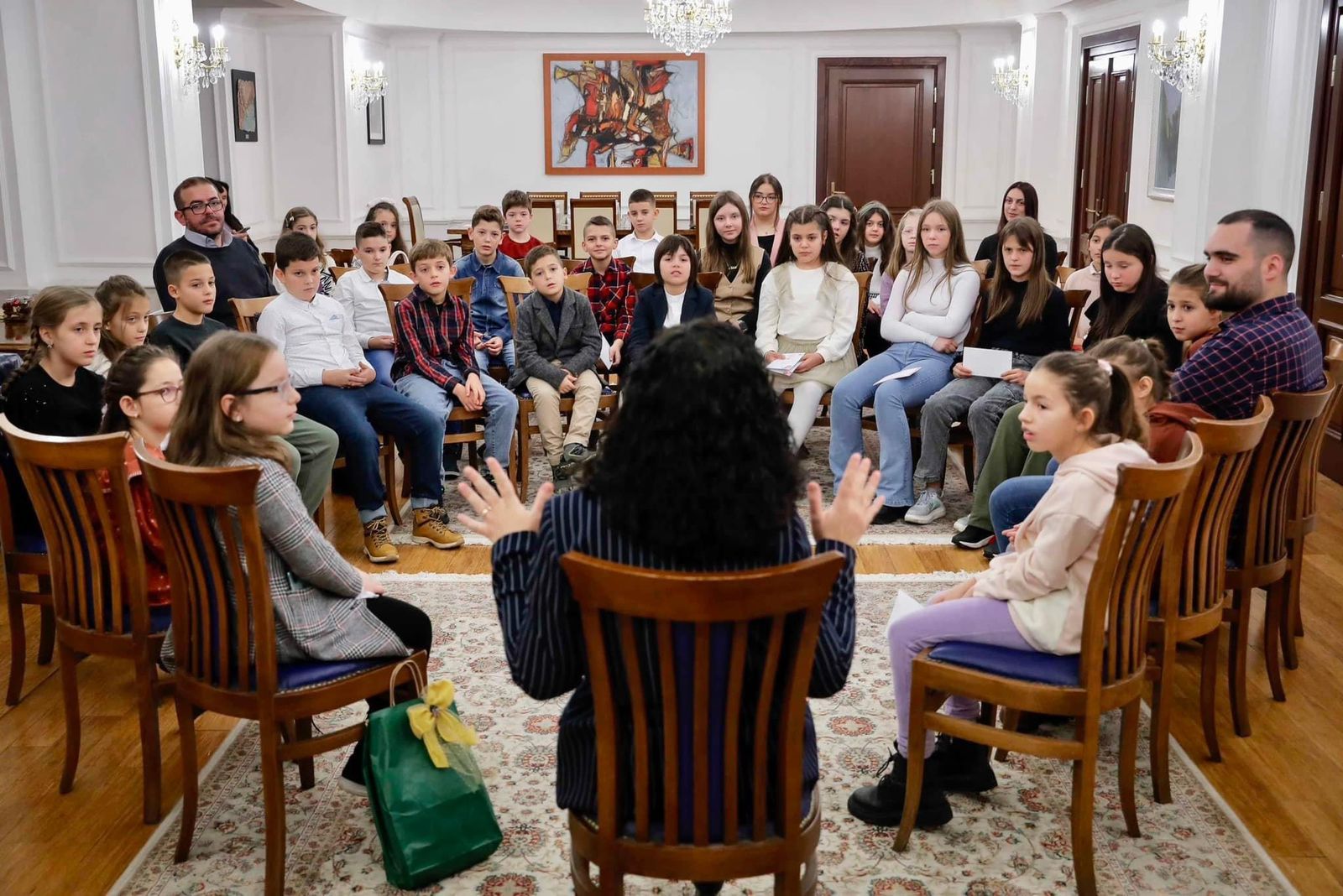 presidentja-osmani-uron-vitin-e-ri-shkollor:-beteja-per-dije-nuk-perfundon-kurre