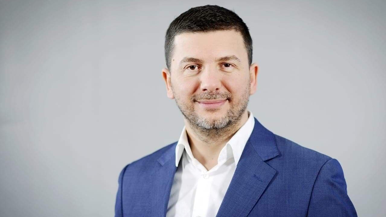 krasniqi:-krenar,-sot-e-pergjithmone-me-presidentin-hashim-thaci