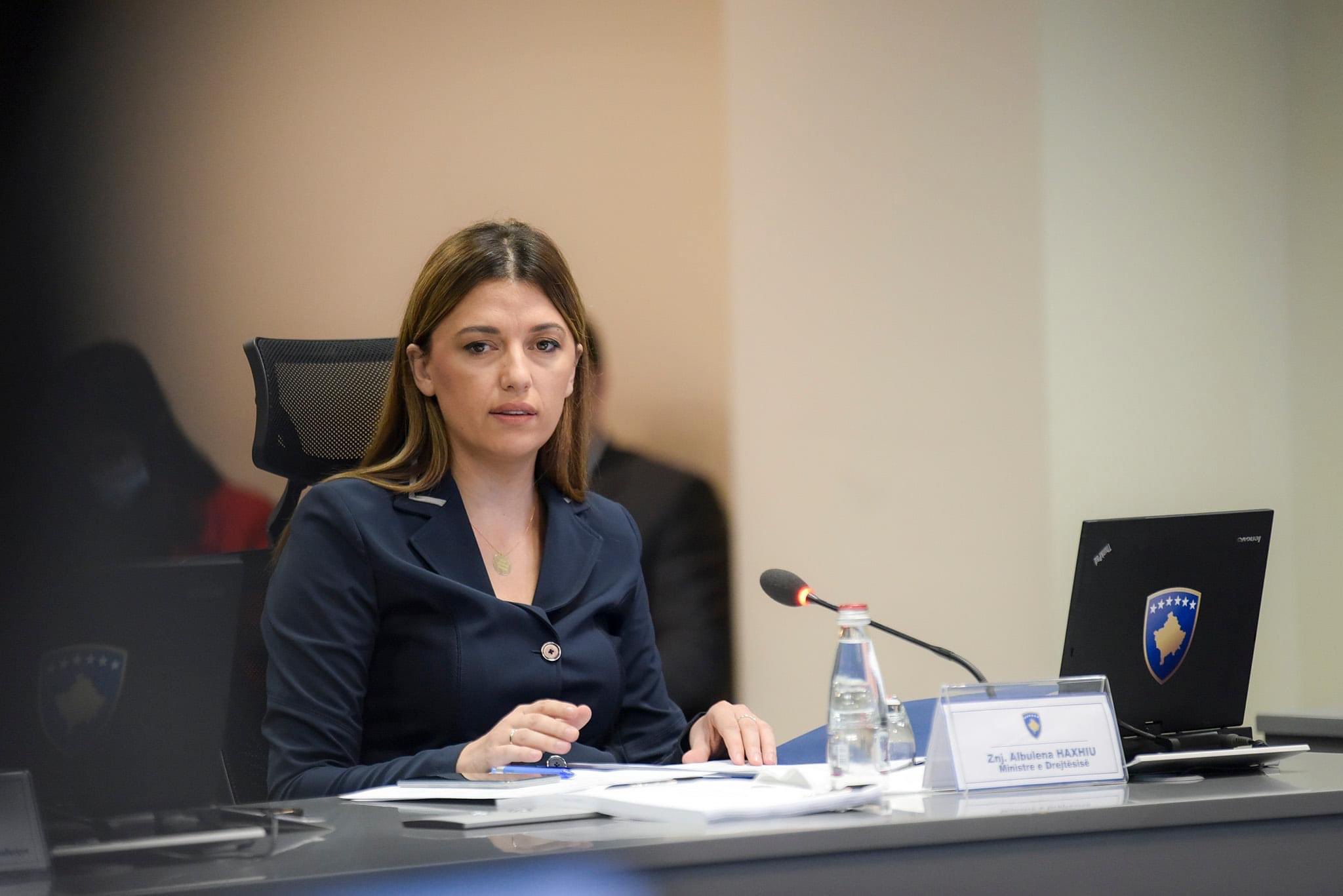 haxhiu-flet-per-veturat-e-burdushit,-si-perfunduan-tek-ministrat
