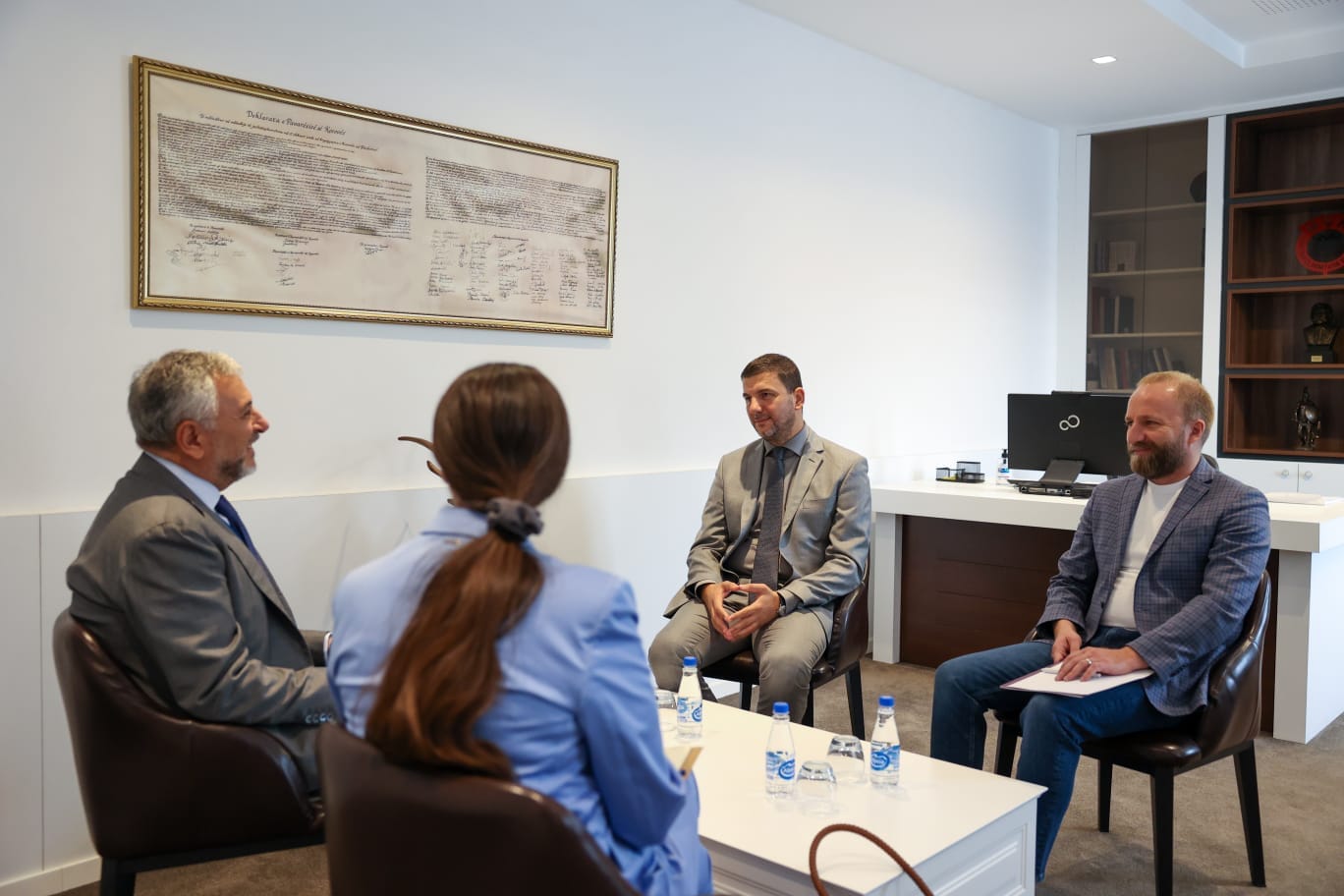 krasniqi-takohet-me-shefin-e-ri-te-eulex-it,-flasin-per-situaten-e-sigurise