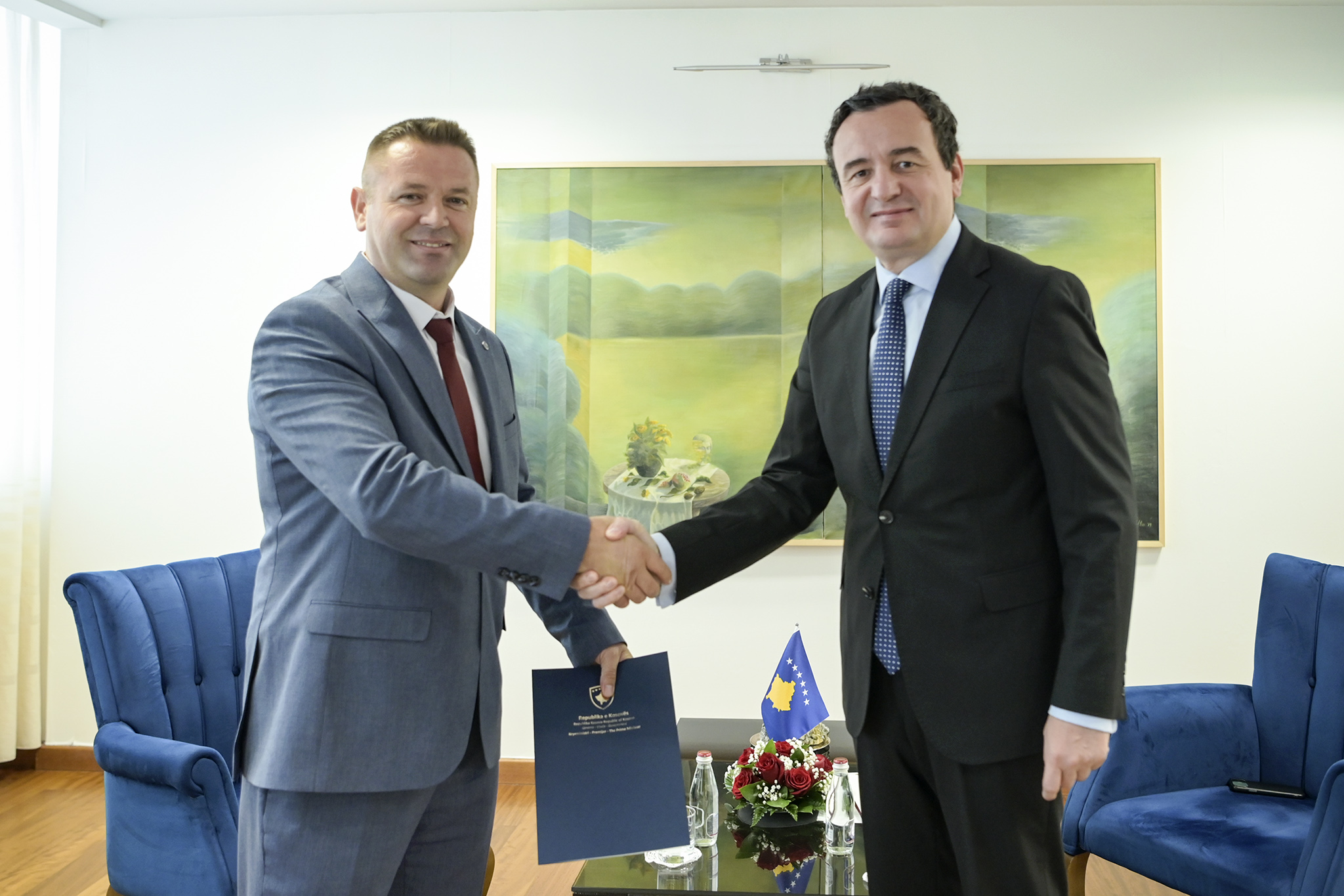emin-hoxhaj-emerohet-drejtor-i-agjencise-per-mbrojtjen-e-informacionit-te-klasifikuar